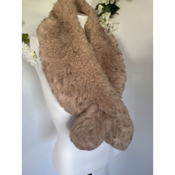 Vintage Faux Fur Shaggy Shrug Wrap Cape Stole Pink and Gray Stay Put 46" X 7"‎ - Picture 3 of 16